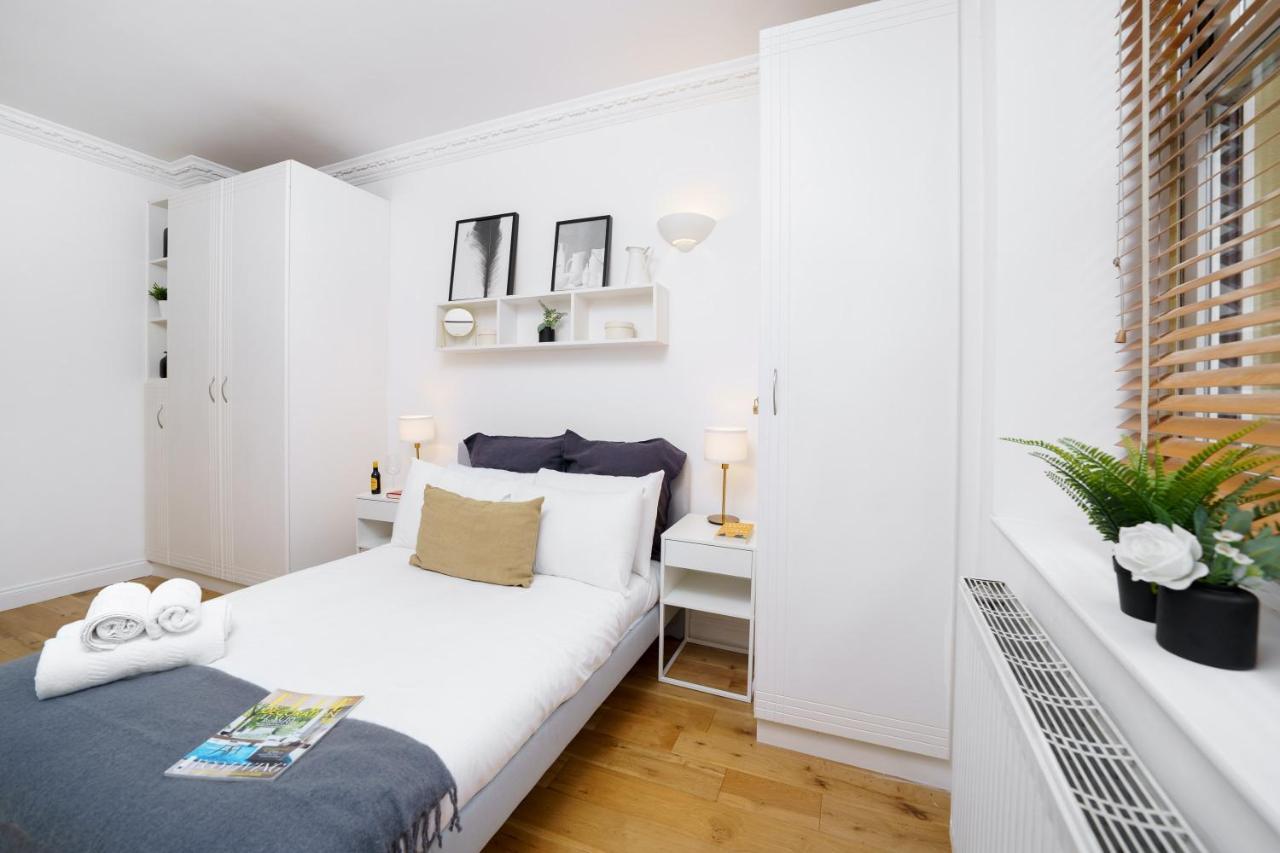 2 Bedr, 3 Beds, 1 Bath Thames, Trafalgar Sq ロンドン エクステリア 写真