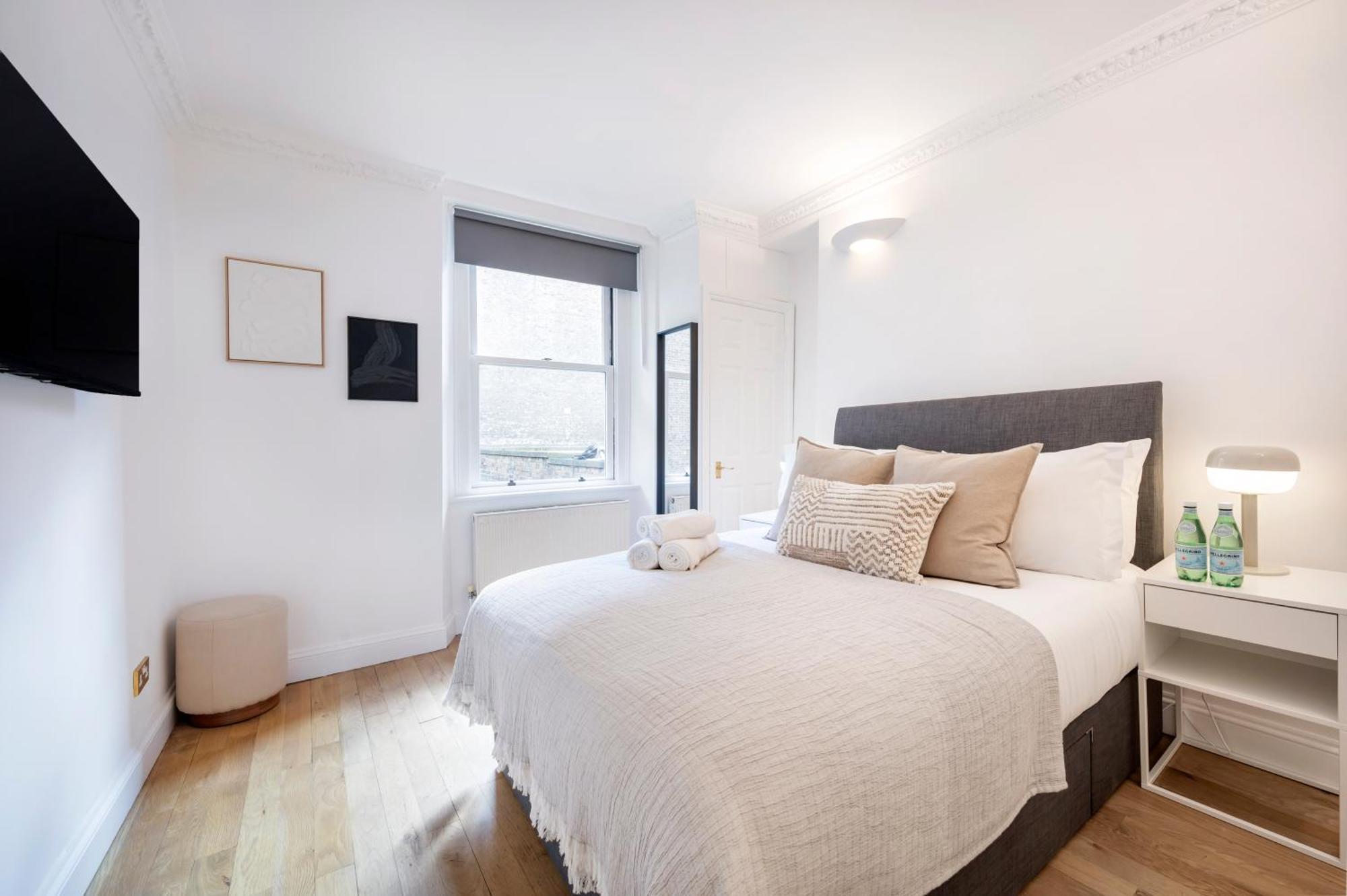 2 Bedr, 3 Beds, 1 Bath Thames, Trafalgar Sq ロンドン エクステリア 写真