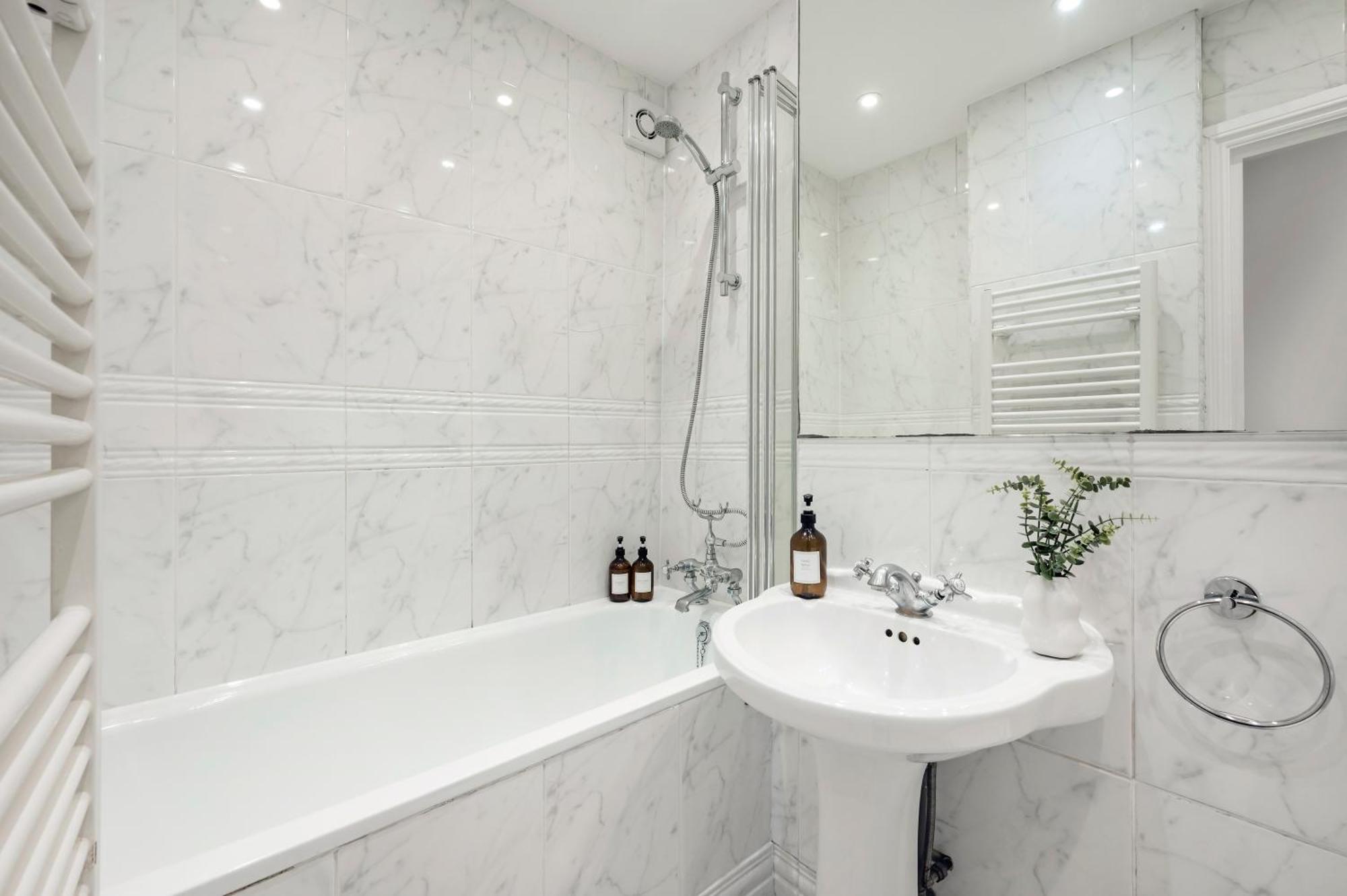 2 Bedr, 3 Beds, 1 Bath Thames, Trafalgar Sq ロンドン エクステリア 写真
