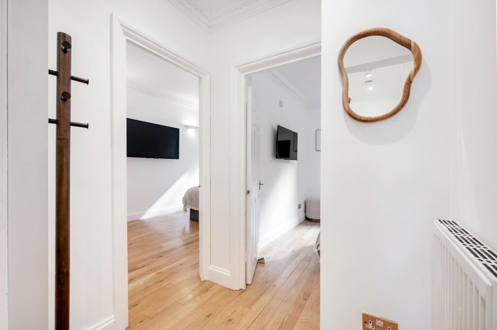 2 Bedr, 3 Beds, 1 Bath Thames, Trafalgar Sq ロンドン エクステリア 写真